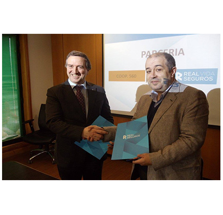 A REAL VIDA SEGUROS ASSINA PROTOCOLO COM A COOP 560